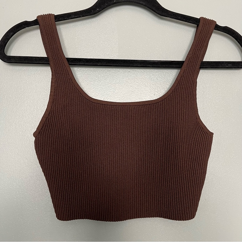 Babaton Ribbed Crop Tank Top in Chocolate Brown
